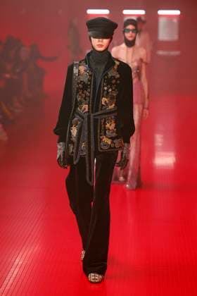 Valentino Ready to wear fall winter 2025 26 Paris March 2005 Valentino Ready to wear fall winter 2025 26 Paris March 2005, Credit:Zeppelin Avalon  Copyright: xZeppelinx xAvalonx 0974100163