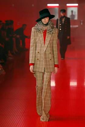 Valentino Ready to wear fall winter 2025 26 Paris March 2005 Valentino Ready to wear fall winter 2025 26 Paris March 2005, Credit:Zeppelin Avalon  Copyright: xZeppelinx xAvalonx 0974101022