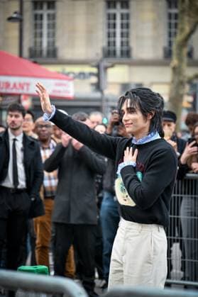 Paris Fashion Week Arrivee people au defile Valentino Arrival of celebrities at Valentino Show Fashion Week, defile Valentino pret a porter femme, Automne Hiver 2025 2026 Jeff Satur 441552 2025 03 09 France  Copyright: xBarbaraxNeymanx xStarfacex STAR_441552_061
