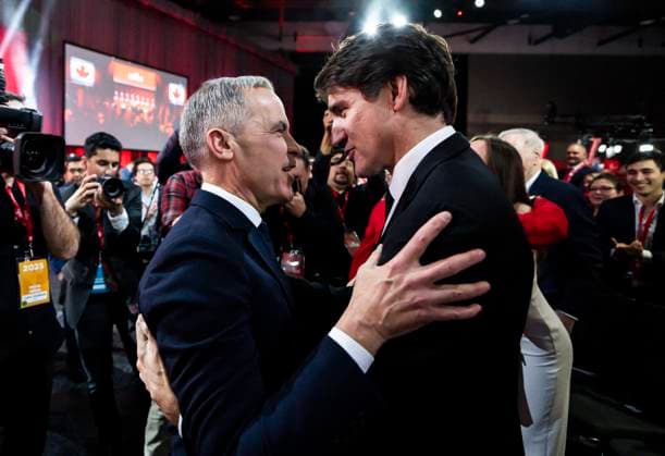 Kanada, Mark Carney wird neuer Premierminister, Archivbilder March 9, 2025, Ottawa, On, Canada: Mark Carney, Leader of the Liberal Party of Canada, embraces Prime Minister Justin Trudeau after being announced the winner at the Liberal Leadership Event in Ottawa, on Sunday, March 9, 2025. Ottawa Canada  - ZUMAc35_ 20250309_zaf_c35_164 Copyright: xJustinxTangx