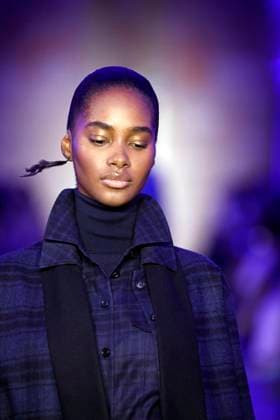 Akris Ready to wear fall winter 2025 26 Paris March 2005 Akris Ready to wear fall winter 2025 26 Paris March 2005, Credit:Zeppelin Avalon  Copyright: xZeppelinx xAvalonx 0974116982