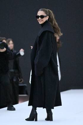 PFW Balenciaga Arrivals Jessica Alba attending the Balenciaga Womenswear Fall Winter 2025-2026 show as part of Paris Fashion Week in Paris, France on March 09, 2025. Photo by Aurore Marechal ABACAPRESS.COM Paris France  Copyright: xMarechalxAurore ABACAx