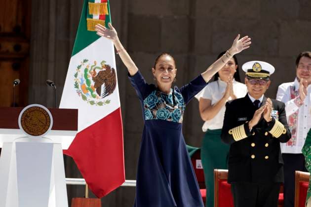 Mexico™s President Claudia Sheinbaum Holds Informative Assembly Mexico s President Claudia Sheinbaum Pardo gives a report at informative assembly to celebrate the agreement reached with the US President Donald Trump, with which the tariffs on Mexico was postponed to one month at main square Zocalo. on March 9, 2025 in Mexico City, Mexico. (Photo by Luis Barron Eyepix Group) Copyright: xLuisxBarron xEyepixxGroupx LB_09032025_146357