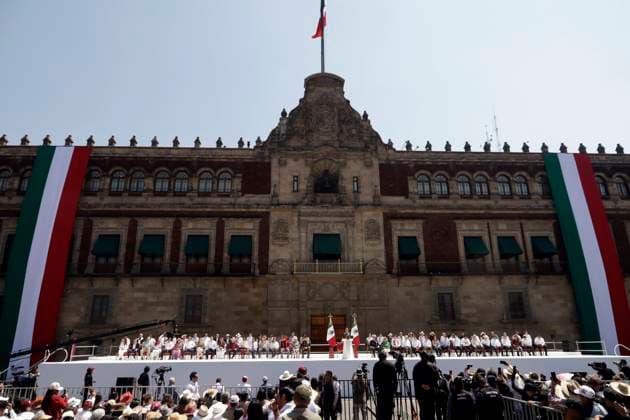 Mexico™s President Claudia Sheinbaum Holds Informative Assembly Mexico s President Claudia Sheinbaum Pardo gives a report at informative assembly to celebrate the agreement reached with the US President Donald Trump, with which the tariffs on Mexico was postponed to one month at main square Zocalo. on March 9, 2025 in Mexico City, Mexico. (Photo by Luis Barron Eyepix Group) Copyright: xLuisxBarron xEyepixxGroupx LB_09032025_146367