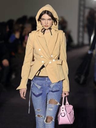 PFW - Ottolinger Runway A model walks the runway during the Ottolinger Womenswear Fall Winter 2025-2026 show as part of Paris Fashion Week at 13 rue de Santeuil on March 09, 2025 in Paris, France. Photo by Alain-gil Gonzalez ABACAPRESS.COM Paris France  Copyright: xGonzalezxAlain-Gil ABACAx
