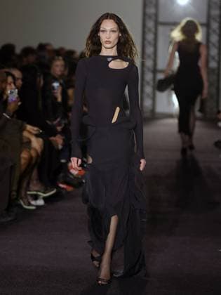 PFW - Ottolinger Runway A model walks the runway during the Ottolinger Womenswear Fall Winter 2025-2026 show as part of Paris Fashion Week at 13 rue de Santeuil on March 09, 2025 in Paris, France. Photo by Alain-gil Gonzalez ABACAPRESS.COM Paris France  Copyright: xGonzalezxAlain-Gil ABACAx