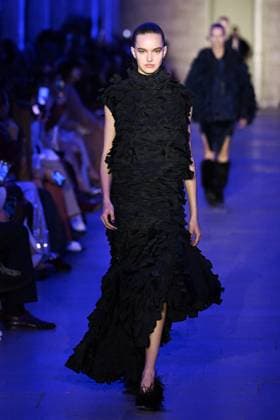 PFW Akris Runway A model walks the runway during the Akris Womenswear Fall Winter 2025-2026 show as part of Paris Fashion Week in Paris, France on March 09, 2025. Photo by Aurore Marechal ABACAPRESS.COM Paris France  Copyright: xMarechalxAurore ABACAx