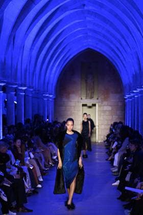 PFW Akris Runway A model walks the runway during the Akris Womenswear Fall Winter 2025-2026 show as part of Paris Fashion Week in Paris, France on March 09, 2025. Photo by Aurore Marechal ABACAPRESS.COM Paris France  Copyright: xMarechalxAurore ABACAx