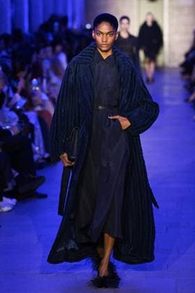 PFW Akris Runway A model walks the runway during the Akris Womenswear Fall Winter 2025-2026 show as part of Paris Fashion Week in Paris, France on March 09, 2025. Photo by Aurore Marechal ABACAPRESS.COM Paris France  Copyright: xMarechalxAurore ABACAx