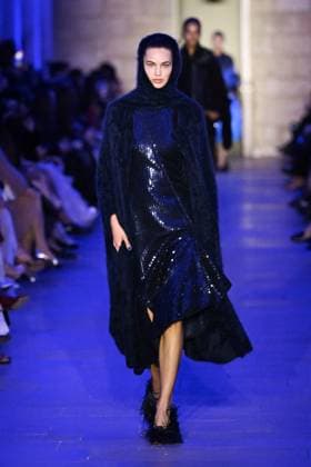 PFW Akris Runway A model walks the runway during the Akris Womenswear Fall Winter 2025-2026 show as part of Paris Fashion Week in Paris, France on March 09, 2025. Photo by Aurore Marechal ABACAPRESS.COM Paris France  Copyright: xMarechalxAurore ABACAx