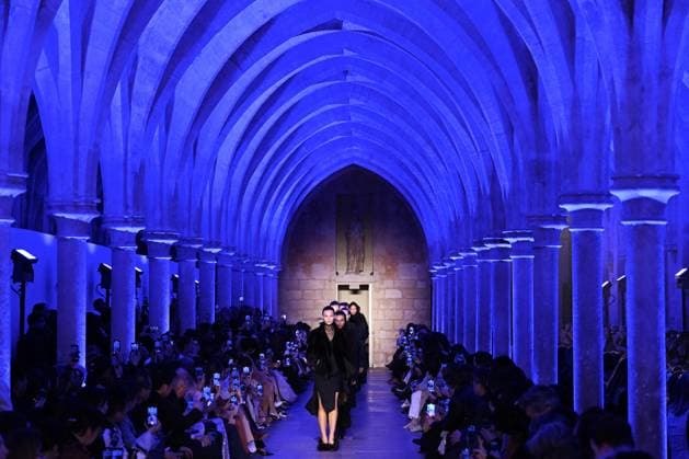 PFW Akris Runway Models walk the runway during the Akris Womenswear Fall Winter 2025-2026 show as part of Paris Fashion Week in Paris, France on March 09, 2025. Photo by Aurore Marechal ABACAPRESS.COM Paris France  Copyright: xMarechalxAurore ABACAx