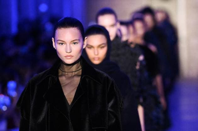 PFW Akris Runway Models walk the runway during the Akris Womenswear Fall Winter 2025-2026 show as part of Paris Fashion Week in Paris, France on March 09, 2025. Photo by Aurore Marechal ABACAPRESS.COM Paris France  Copyright: xMarechalxAurore ABACAx