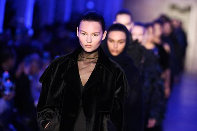 PFW Akris Runway Models walk the runway during the Akris Womenswear Fall Winter 2025-2026 show as part of Paris Fashion Week in Paris, France on March 09, 2025. Photo by Aurore Marechal ABACAPRESS.COM Paris France  Copyright: xMarechalxAurore ABACAx