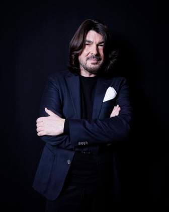 Stephane Rolland Portrait French fashion designer Stephane Rolland poses for a portrait session in Paris, France, on March 9, 2025. Photo by David Boyer ABACAPRESS.COM Paris France  Copyright: xBoyerxDavid ABACAx