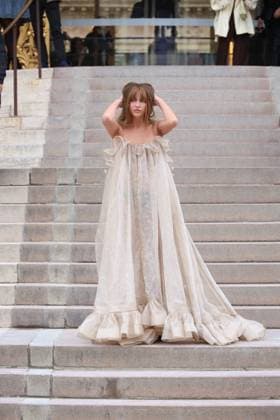 Arrivals at the Zimmermann Fashion Collection Ready to Wear Fall Winter 2025 2026 show during Paris Fashion Week PFW Guest aux arrivées au défilé Zimmermann Mode Collection Prêt à Porter Automne Hiver 2025 2026 lors de la Fashion Week de Paris PFW , à Paris, France, le 10 mùars 2025 Denis Guignebourg Bestimage Aarrivals at the Zimmermann Fashion Collection Ready to Wear Fall Winter 2025 2026 show during Paris Fashion Week PFW , in Paris, France, on March 10, 2025 Paris France  Copyright: xDenisxGuignebourgx xBestimagexDenisxGuignebourgx xBestimagex