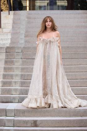Arrivals at the Zimmermann Fashion Collection Ready to Wear Fall Winter 2025 2026 show during Paris Fashion Week PFW Guest aux arrivées au défilé Zimmermann Mode Collection Prêt à Porter Automne Hiver 2025 2026 lors de la Fashion Week de Paris PFW , à Paris, France, le 10 mùars 2025 Denis Guignebourg Bestimage Aarrivals at the Zimmermann Fashion Collection Ready to Wear Fall Winter 2025 2026 show during Paris Fashion Week PFW , in Paris, France, on March 10, 2025 Paris France  Copyright: xDenisxGuignebourgx xBestimagexDenisxGuignebourgx xBestimagex