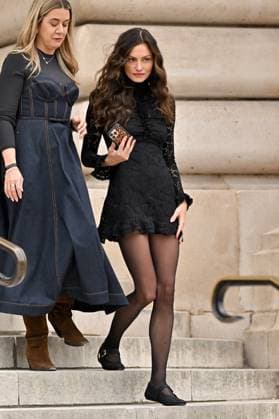 PFW Zimmerman Outside Arrivals Phoebe Tonkin arriving at Zimmerman show during Paris Fashion Week in Paris, France on March 10, 2025. Photo by Julien Reynaud APS-Medias ABACAPRESS.COM Paris France  Copyright: xReynaudxJulien APS-Medias ABACAx