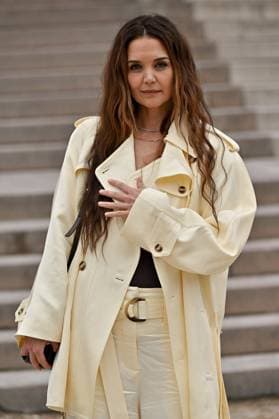 PFW Zimmerman Outside Arrivals Katie Holmes arriving at Zimmerman show during Paris Fashion Week in Paris, France on March 10, 2025. Photo by Julien Reynaud APS-Medias ABACAPRESS.COM Paris France  Copyright: xReynaudxJulien APS-Medias ABACAx
