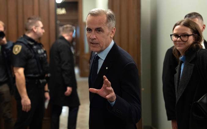 March 10, 2025, Ottawa, On, Canada: Liberal leader Mark Carney speaks briefly with media before making his way to caucus meeting on Monday, March 10, 2025 in Ottawa. Ottawa Canada  - ZUMAc35_ 20250310_zaf_c35_047 Copyright: xAdrianxWyldx