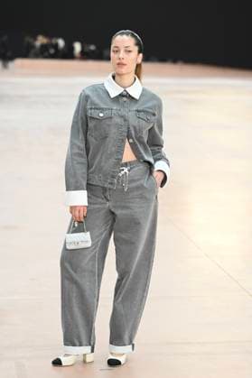 Paris Fashion Week People au defile Chanel, Arrival of celebrities at Grand Palais for Chanel Show 441654 2025 03 11 Paris France Roulin, Iliona Iliona  Copyright: xSergexArnalx xStarfacex STAR_441654_048