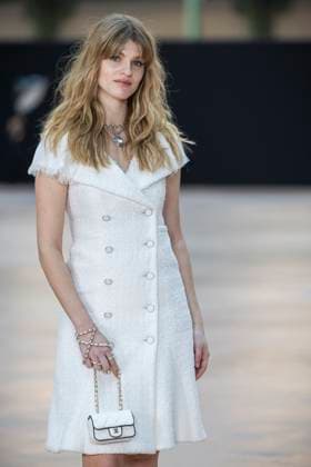 Photocall of the Chanel Mode Féminine Prêt À Porter Automne Hiver 2025 2026 show during Paris Fashion Week PFW at the Grand Palais Emma Bale at the photocall of the Chanel Mode Féminine Prêt À Porter Automne Hiver 2025 2026 show during Paris Fashion Week PFW at the Grand Palais, in Paris, France, on March 11th 2025 Olivier Borde Bestimage Celebs at Chanel Fashion Show Ready to Wear Collection Fall Winter 2025 2026 during Paris Fashion Week, on march 11th 2025 Paris France  Copyright: xOLIVIERxBORDEx xBESTIMAGExOLIVIERxBORDEx xBESTIMAGEx