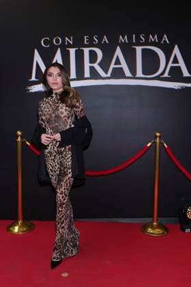 Con Esa Misma Mirada Tv Series Photocall Sofia Castro poses during a Photocall for the presentation of the Vix Original Series Con Esa Misma Mirada . on March 11, 2025 in Mexico City, Mexico. (Photo by Yamak Perea Eyepix Group) Copyright: xYamakxPerea xEyepixxGroupx YP_11032025_146532