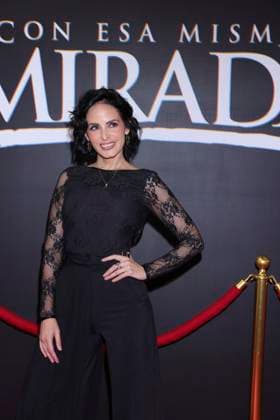 Con Esa Misma Mirada Tv Series Photocall Ximena Herrera poses during a Photocall for the presentation of the Vix Original Series Con Esa Misma Mirada . on March 11, 2025 in Mexico City, Mexico. (Photo by Yamak Perea Eyepix Group) Copyright: xYamakxPerea xEyepixxGroupx YP_11032025_146561