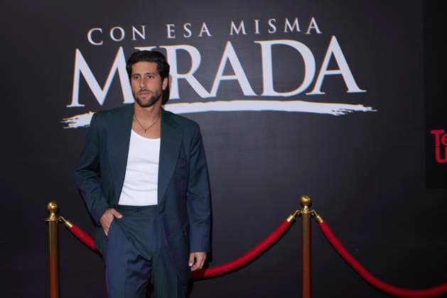 Con Esa Misma Mirada Tv Series Photocall Diego Klein poses during a Photocall for the presentation of the Vix Original Series Con Esa Misma Mirada . on March 11, 2025 in Mexico City, Mexico. (Photo by Yamak Perea Eyepix Group) Copyright: xYamakxPerea xEyepixxGroupx YP_11032025_146577