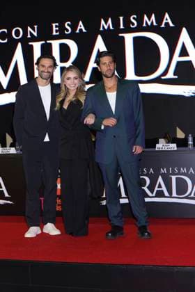 Con Esa Misma Mirada Tv Series Photocall (L-R) Ivan Sanchez, Angelica Rivera, Diego Klein pose during a Photocall for the presentation of the Vix Original Series Con Esa Misma Mirada . on March 11, 2025 in Mexico City, Mexico. (Photo by Yamak Perea Eyepix Group) Copyright: xYamakxPerea xEyepixxGroupx YP_11032025_146629