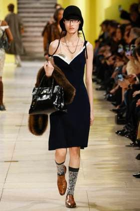 Défilé Miu Miu Collection Prêt à Porter Automne Hiver 2025 2026 lors de la Fashion Week de Paris PFW Défilé Miu Miu Collection Prêt à Porter Automne Hiver 2025 2026 lors de la Fashion Week de Paris, le 11 mars 2025 Miu Miu Fashion Show Ready to Wear Collection Fall Winter 2025 2026 at Paris Fashion Week, on March 11th, 2025 Paris France  Copyright: xAgencex xBestimagexAgencex xBestimagex