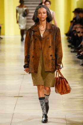 Défilé Miu Miu Collection Prêt à Porter Automne Hiver 2025 2026 lors de la Fashion Week de Paris PFW Défilé Miu Miu Collection Prêt à Porter Automne Hiver 2025 2026 lors de la Fashion Week de Paris, le 11 mars 2025 Miu Miu Fashion Show Ready to Wear Collection Fall Winter 2025 2026 at Paris Fashion Week, on March 11th, 2025 Paris France  Copyright: xAgencex xBestimagexAgencex xBestimagex