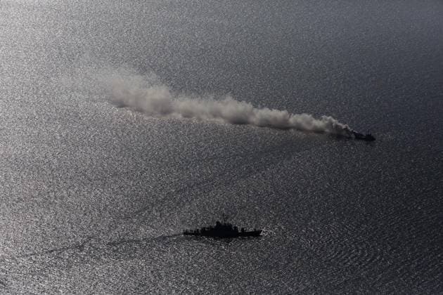 Golf von Oman, Gemeinsames Marinemanöver von Iran, Russland und China March 12, 2025, Gulf Of Oman, Indian Ocean, Iran: Navy ships and vessels engage in military exercises during joint drills conducted by Iran, Russia, and China in the Gulf of Oman. The three countries will be participating in a three-day naval exercise in the Gulf of Oman and the Indian Ocean. This week, the navies of Iran, Russia, and China are conducting military drills off the coast of Iran to enhance their cooperation. Gulf Of Oman Iran - ZUMAi98_ 20250312_zih_i98_131 Copyright: xIranianxArmyxOfficex