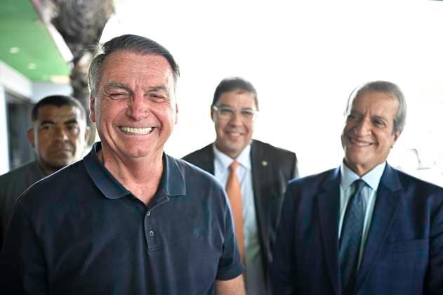 News Themen der Woche KW11 News Bilder des Tages BRASÍLIA, DF - 12.03.2025: BOLSONARO ALMOÇA COM VALDEMAR - This Wednesday (12) former president Jair Bolsonaro has lunch with Valdemar da Costa Neto after authorization from STF Minister Alexandre de Moraes who allowed the two to meet. x2705191x  TonxMolina