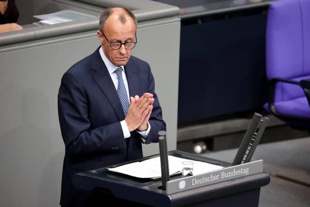 News Bilder des Tages Friedrich Merz, Vorsitzender der CDU CSU Bundestagsfraktion, Vorsitzender der CDU, 213. Bundestagssitzung, DEU, Berlin, 13.03.2025 *** Friedrich Merz, Chairman of the CDU CSU parliamentary group, Chairman of the CDU, 213 Bundestag session, DEU, Berlin, 13 03 2025