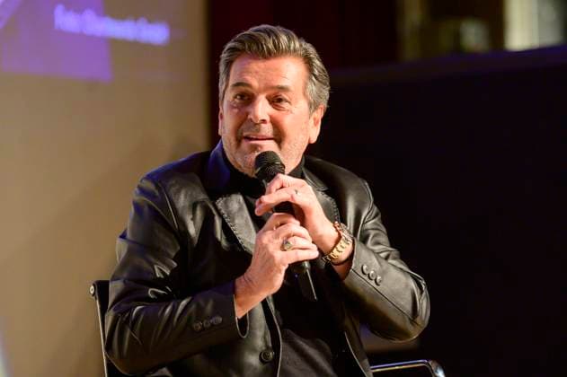 Thomas Anders bei der Übergabe einer originalen Yamaha KX5 Keytar von Modern Talking mit Kurzauftritt an die Stiftung Haus der Geschichte der Bundesrepublik Deutschland. Bonn, 11.03.2025