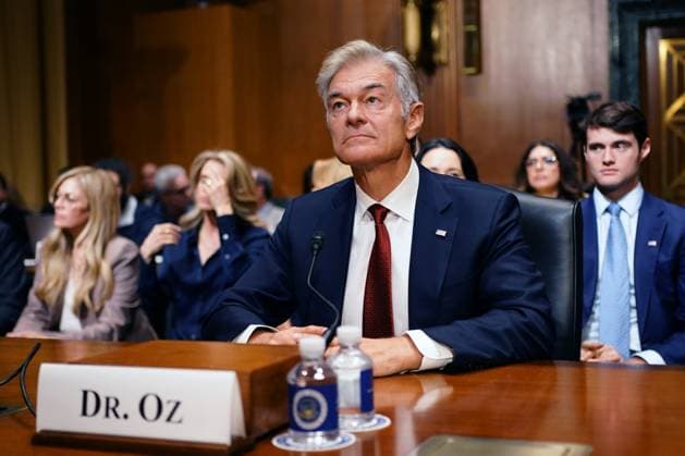 News Themen der Woche KW11 News Bilder des Tages Dr. Mehmet Oz prepares to testify before a Senate Finance Committee hearing to examine his nomination to be Administrator of the Centers for Medicare and Medicaid Services, on Capitol Hill in Washington DC on Friday, March 14, 2025.  WAP20250314603 BONNIExCASH