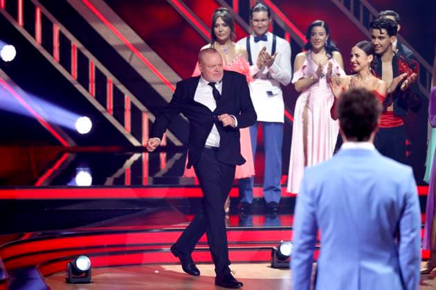 Bilder des Jahres 2025, Entertainment 03 März Entertainment Themen der Woche KW11 Entertainer Stefan Raab und Moderator Daniel Hartwich mit Tanzpaaren bei der 18. Staffel der RTL-Tanzshow Lets Dance im Coloneum. Köln, 14.03.2025 NRW Deutschland *** Entertainer Stefan Raab and presenter Daniel Hartwich with dance couples at the 18th season of the RTL dance show Lets Dance in the Coloneum Cologne, 14 03 2025 NRW Germany Copyright: xChristophxHardtx