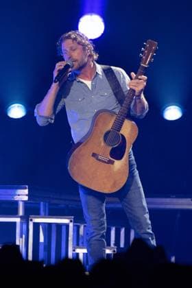 Dierks Bentley headlines Country 2 Country Music Festival 2025, Saturday - O2 Arena, London, UK please note photos are strictly for editorial purposes only American singer-songwriter Dierks Bentley headlines the Country 2 Country (C2C) Music Festival - O2 Arena, London, England, UK on Saturday 15 March 2025., Credit:Justin Ng Avalon UK, England, London, O2 Arena Copyright: xJustinxNgx xAvalonx 0976155673