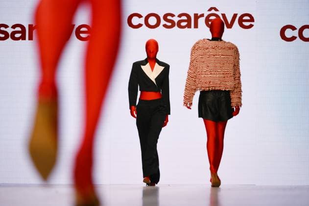 Russia Moscow Fashion Week 8880368 16.03.2025 Models present creations by the brand COSAREVE during the 4th Moscow Fashion Week at the Manege Central Exhibition Hall in Moscow, Russia. Grigory Sysoev Sputnik Moscow Russia  Copyright: xGrigoryxSysoevx