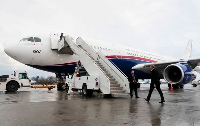 March 16, 2025, Montreal, Quebec, Canada: Prime Minister Mark Carney departs Montreal, on route to Paris, France on Sunday, March 16, 2025. Montreal Canada  - ZUMAc35_ 20250316_zaf_c35_074 Copyright: xSeanxKilpatrickx