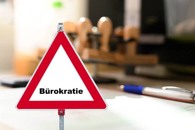 Stock- und Symbolbilder I 18.03.2025 Bürokratie Hamburg Hamburg Hamburg Deutschland *** Stock and symbol images I 18 03 2025 Bureaucracy Hamburg Hamburg Hamburg Hamburg Germany Copyright: xLobeca FelixxSchlikisx