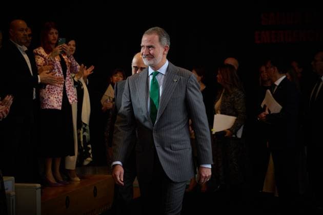 The King presents the eighth edition of the National SME of the Year Award King Felipe VI presents the eighth edition of the National SME of the Year Award organized by the Spanish Chamber of Commerce and Banco Santander, at the headquarters of Santander Spain, on March 20, 2025, in Madrid Spain The award recognizes the work of small and medium enterprises as generators of wealth and creators of employment in the performance of their daily work 20 MARCH 2025 Jesús Hellí Espana  Copyright: xJesusxHellinx 6592307