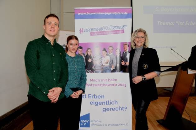 Alem BegiÄ‡, Profiboxer Europameister Maya Upmann Vorjahrespreistraegerin Claudia Jung Sängerin Mdl a.D. Muenchen 20.03.2025 Justizpalast Bayerns Justizminister Georg Eisenreich ist Schirmherr des 5. Bayerischen Jugendpreises Start des Wettbewerbs mit dem Thema: Ist Erben eigentlich Muenchen