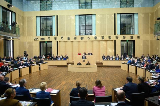 Bilder des Jahres 2025, News 03 März News Themen der Woche KW12 News Bilder des Tages Berlin, 1052. Sitzung des Bundesrates Der Plenarsaal im Rahmen der Sitzung des Bundesrates am 21.03.2025 in Berlin. Berlin Bundesrat Berlin Deutschland *** Berlin, 1052 Meeting of the Bundesrat The plenary hall during the meeting of the Bundesrat on 21 03 2025 in Berlin Berlin Bundesrat Berlin Germany