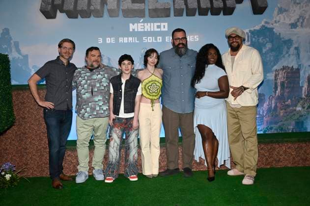 (L-R) Torfi Frans olafsson, Jack Black, Sebastian Eugene Hansen, Emma Myers, Jared Hess, Danielle Brooks and Jason Momoa attend the Photocall for the Minecraft film at Mexico City St. Regis Hotel. on March 21, 2025 in Mexico City, Mexico. Mexico City Mexico - ZUMAe321 20250321_zia_e321_062 Copyright: xCarlosxTischlerx