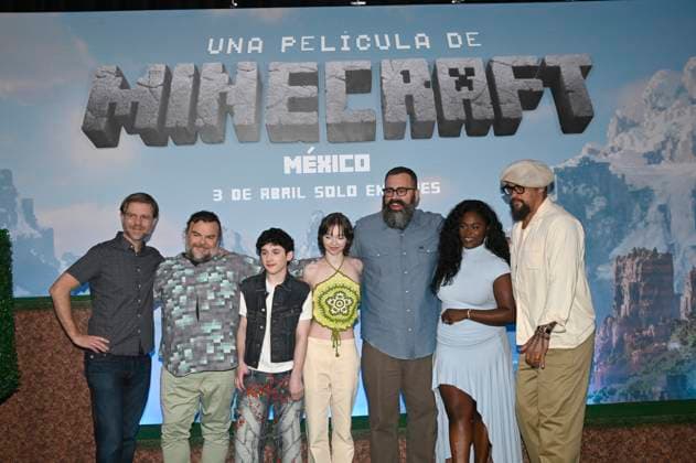 (L-R) Torfi Frans olafsson, Jack Black, Sebastian Eugene Hansen, Emma Myers, Jared Hess, Danielle Brooks and Jason Momoa attend the Photocall for the Minecraft film at Mexico City St. Regis Hotel. on March 21, 2025 in Mexico City, Mexico. Mexico City Mexico - ZUMAe321 20250321_zia_e321_064 Copyright: xCarlosxTischlerx