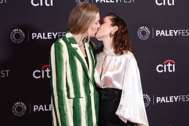 Entertainment Themen der Woche KW12 2025 PaleyFest LA - Apple TV+ s Severance Season 2 HOLLYWOOD, LOS ANGELES, CALIFORNIA, USA - MARCH 21: Marie Ronn and wife Jen Tullock arrive at the 2025 PaleyFest LA (42nd Annual William S. Paley Television Festival) - Apple TV+ s Severance Season 2 held at the Dolby Theatre on March 21, 2025 in Hollywood, Los Angeles, California, United States., Credit:Xavier Collin Avalon United States, California, Hollywood, Dolby Theatre  Copyright: xXavierxCollinx xAvalonx 0977981547