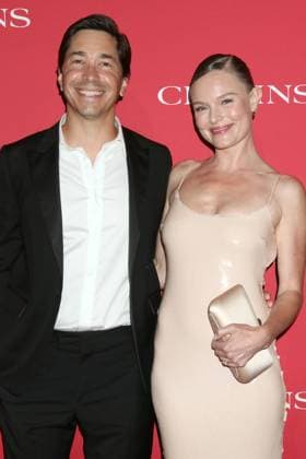 USA - Clarins ICONS Event - Los Angeles LOS ANGELES - MAR 21: Justin Long, Kate Bosworth at the Clarins ICONS Event at the Academy Museum of Motion Pictures on March 21, 2025 in Los Angeles, CA Los Angeles CA USA  Copyright: xKathyxHutchinsx xHutchinsxPhotox