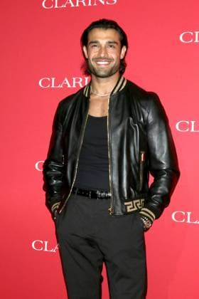 USA - Clarins ICONS Event - Los Angeles LOS ANGELES - MAR 21: Sam Asghari at the Clarins ICONS Event at the Academy Museum of Motion Pictures on March 21, 2025 in Los Angeles, CA Los Angeles CA USA  Copyright: xKathyxHutchinsx xHutchinsxPhotox