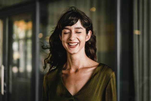 Creative Highlights Symbolfotos Portrait of smiling brunette woman model released, Symbolfoto, KNSF06975